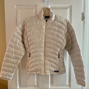 Patagonia ivory down puffer jacket